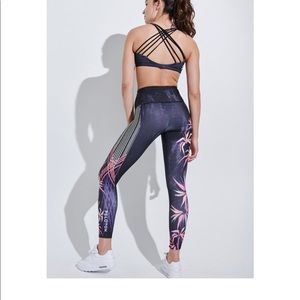 Onzie Peloton Origami High Waist Leggings XL